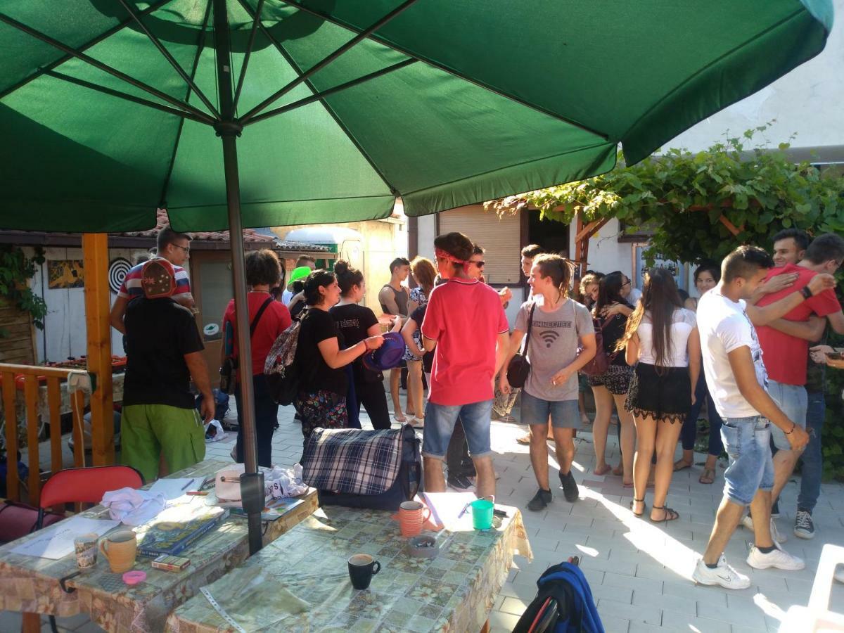 Hostel Trajan Donji Milanovac Buitenkant foto